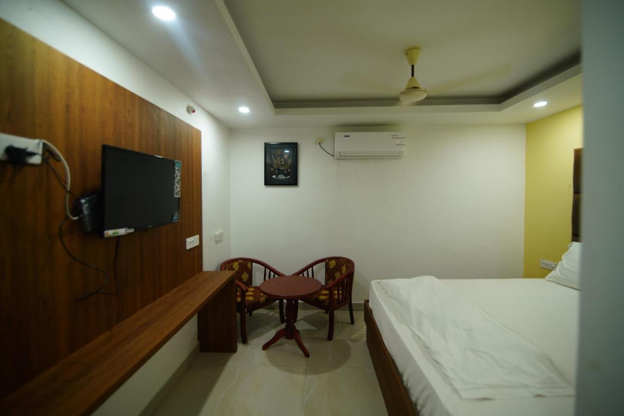 Siriki Resorts Srungavarapukota Luaran gambar