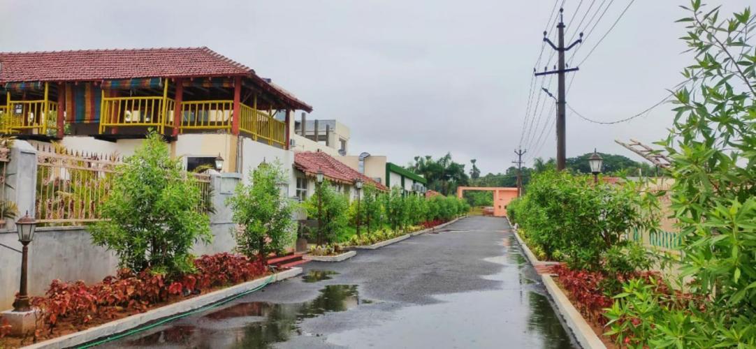 Siriki Resorts Srungavarapukota Luaran gambar