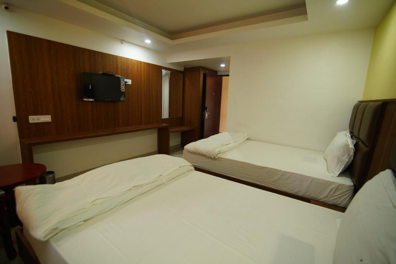 Siriki Resorts Srungavarapukota Luaran gambar